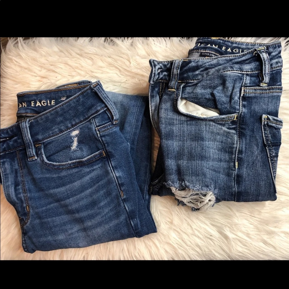 2 pairs of American eagle jeans